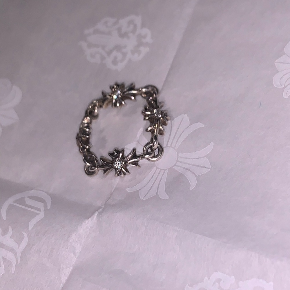 COPY - Chrome heart E ring : White sapphire E RING